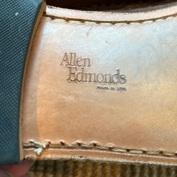 Allen Edmond Chatham Tasseled Nubuck Suede & Leather Brown Loafer 10C - Picture 8 of 9